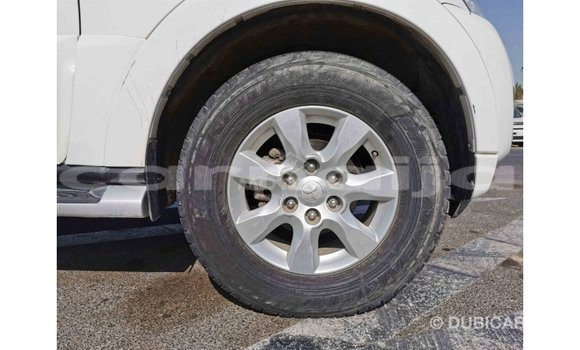 Buy Import Mitsubishi Pajero White Car in Import - Dubai in Abia State Buy Import Mitsubishi Pajero White Car in Import - Dubai in Abia State