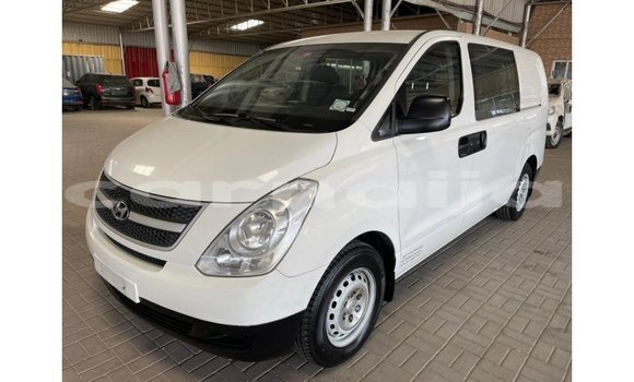 Buy Import Hyundai Accent White Car in Import - Dubai in Abia State Buy Import Hyundai Accent White Car in Import - Dubai in Abia State