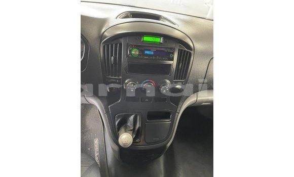 Buy Import Hyundai Accent White Car in Import - Dubai in Abia State Buy Import Hyundai Accent White Car in Import - Dubai in Abia State