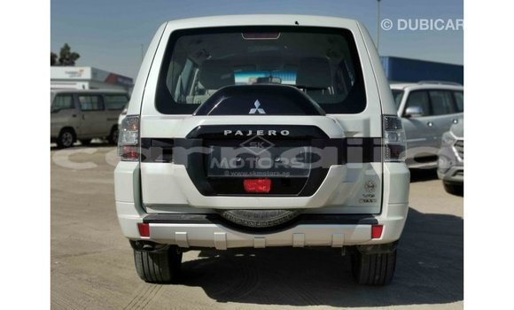 Acheter Import Voiture Mitsubishi Pajero Blanc à Import - Dubai, État d'Abia Acheter Import Voiture Mitsubishi Pajero Blanc à Import - Dubai, État d'Abia