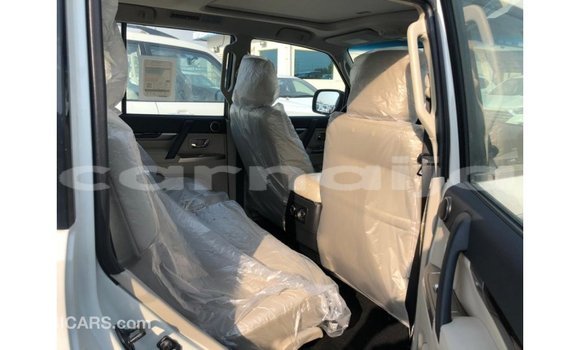 Buy Import Mitsubishi Pajero White Car in Import - Dubai in Abia State Buy Import Mitsubishi Pajero White Car in Import - Dubai in Abia State