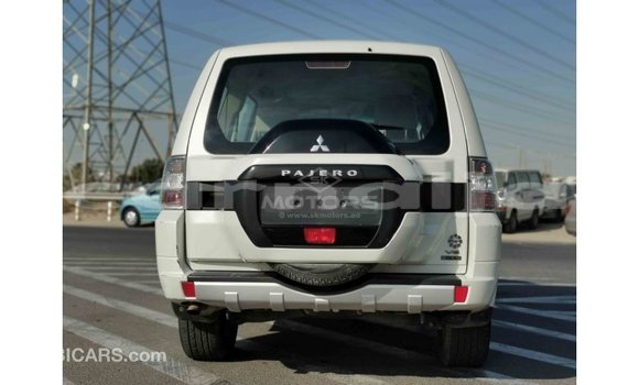 Acheter Import Voiture Mitsubishi Pajero Blanc à Import - Dubai, État d'Abia Acheter Import Voiture Mitsubishi Pajero Blanc à Import - Dubai, État d'Abia