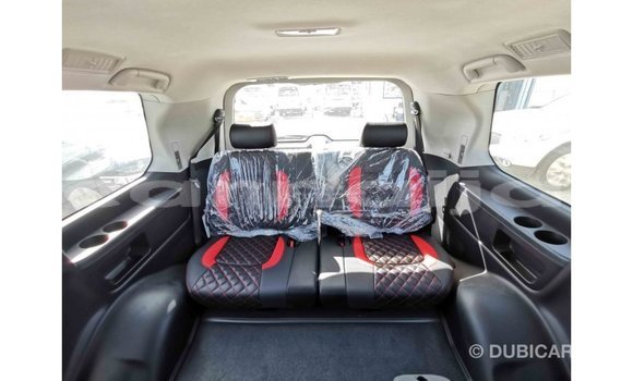 Buy Import Toyota Land Cruiser White Car in Import - Dubai in Abia State Buy Import Toyota Land Cruiser White Car in Import - Dubai in Abia State