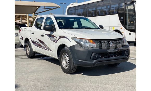 Buy Import Mitsubishi L200 White Car in Import - Dubai in Abia State Buy Import Mitsubishi L200 White Car in Import - Dubai in Abia State