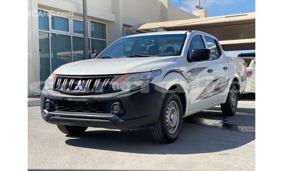 Buy Import Mitsubishi L200 White Car in Import - Dubai in Abia State Buy Import Mitsubishi L200 White Car in Import - Dubai in Abia State