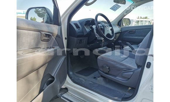 Buy Import Toyota Hilux White Car in Import - Dubai in Abia State Buy Import Toyota Hilux White Car in Import - Dubai in Abia State