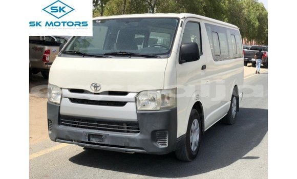Acheter Import Voiture Toyota Hiace Blanc à Import - Dubai, État d'Abia Acheter Import Voiture Toyota Hiace Blanc à Import - Dubai, État d'Abia