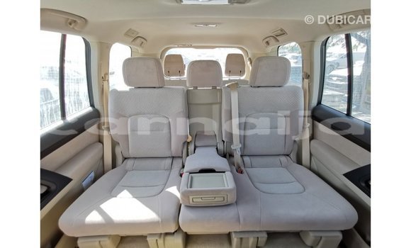 Acheter Import Voiture Toyota Land Cruiser Blanc à Import - Dubai, État d'Abia Acheter Import Voiture Toyota Land Cruiser Blanc à Import - Dubai, État d'Abia