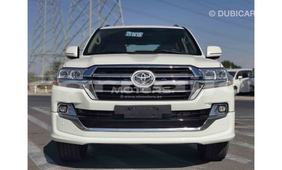 Buy Import Toyota Land Cruiser White Car in Import - Dubai in Abia State Buy Import Toyota Land Cruiser White Car in Import - Dubai in Abia State