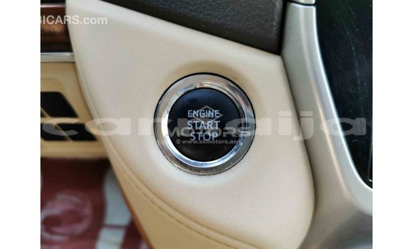 Acheter Import Voiture Toyota Land Cruiser Blanc à Import - Dubai, État d'Abia Acheter Import Voiture Toyota Land Cruiser Blanc à Import - Dubai, État d'Abia