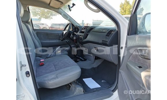 Buy Import Toyota Hilux White Car in Import - Dubai in Abia State Buy Import Toyota Hilux White Car in Import - Dubai in Abia State