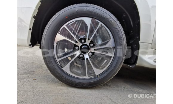 Acheter Import Voiture Toyota Land Cruiser Blanc à Import - Dubai, État d'Abia Acheter Import Voiture Toyota Land Cruiser Blanc à Import - Dubai, État d'Abia