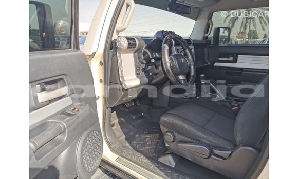 Buy Import Toyota FJ Cruiser Beige Car in Import - Dubai in Abia State Buy Import Toyota FJ Cruiser Beige Car in Import - Dubai in Abia State