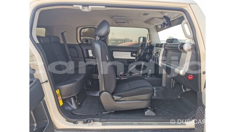 Big with watermark toyota fj cruiser abia state import dubai 14836