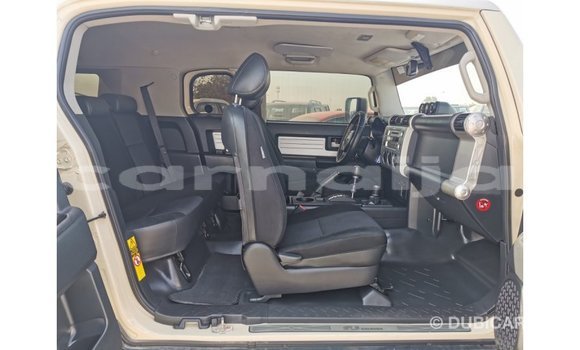 Buy Import Toyota FJ Cruiser Beige Car in Import - Dubai in Abia State Buy Import Toyota FJ Cruiser Beige Car in Import - Dubai in Abia State