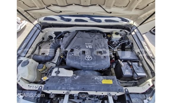 Buy Import Toyota FJ Cruiser Beige Car in Import - Dubai in Abia State Buy Import Toyota FJ Cruiser Beige Car in Import - Dubai in Abia State