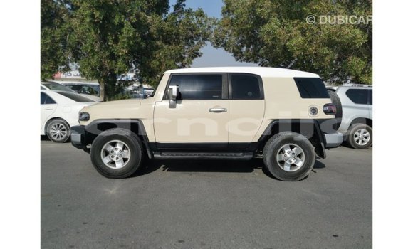Buy Import Toyota FJ Cruiser Beige Car in Import - Dubai in Abia State Buy Import Toyota FJ Cruiser Beige Car in Import - Dubai in Abia State