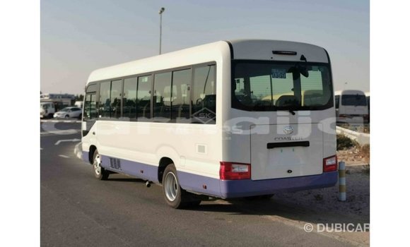 Acheter Import Voiture Toyota Coaster Blanc à Import - Dubai, État d'Abia Acheter Import Voiture Toyota Coaster Blanc à Import - Dubai, État d'Abia