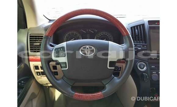 Buy Import Toyota Land Cruiser White Car in Import - Dubai in Abia State Buy Import Toyota Land Cruiser White Car in Import - Dubai in Abia State
