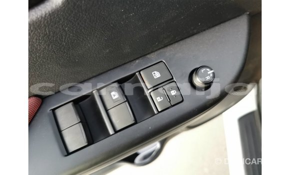 Acheter Import Voiture Toyota Hilux Blanc à Import - Dubai, État d'Abia Acheter Import Voiture Toyota Hilux Blanc à Import - Dubai, État d'Abia