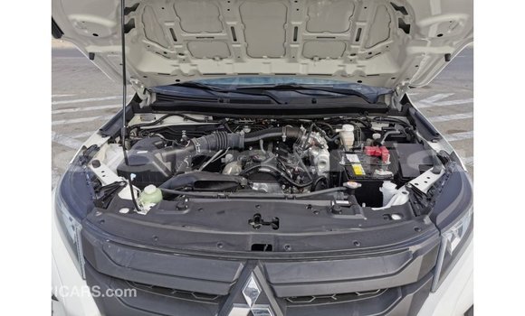 Acheter Import Voiture Mitsubishi L200 Blanc à Import - Dubai, État d'Abia Acheter Import Voiture Mitsubishi L200 Blanc à Import - Dubai, État d'Abia