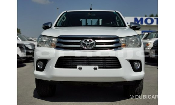 Acheter Import Voiture Toyota Hilux Blanc à Import - Dubai, État d'Abia Acheter Import Voiture Toyota Hilux Blanc à Import - Dubai, État d'Abia