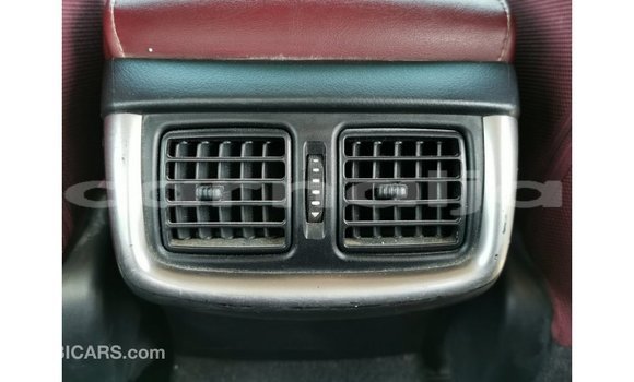 Acheter Import Voiture Toyota Hilux Blanc à Import - Dubai, État d'Abia Acheter Import Voiture Toyota Hilux Blanc à Import - Dubai, État d'Abia