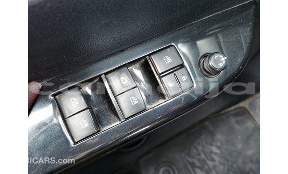 Acheter Import Voiture Toyota Hilux Blanc à Import - Dubai, État d'Abia Acheter Import Voiture Toyota Hilux Blanc à Import - Dubai, État d'Abia