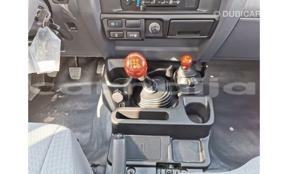 Buy Import Toyota Land Cruiser Beige Car in Import - Dubai in Abia State Buy Import Toyota Land Cruiser Beige Car in Import - Dubai in Abia State