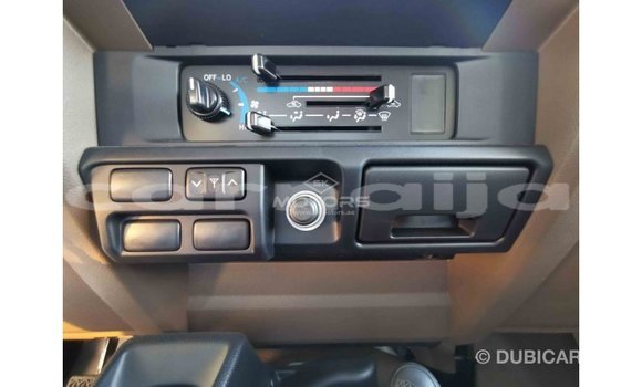 Buy Import Toyota Land Cruiser White Car in Import - Dubai in Abia State Buy Import Toyota Land Cruiser White Car in Import - Dubai in Abia State