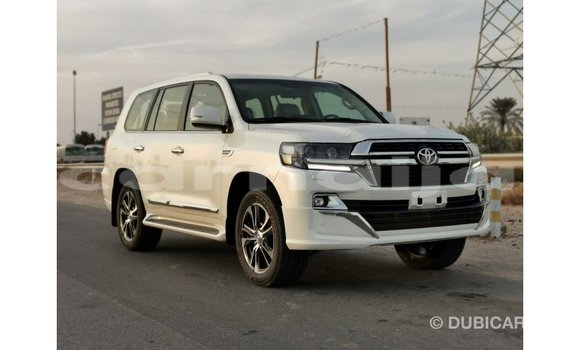 Buy Import Toyota Land Cruiser White Car in Import - Dubai in Abia State Buy Import Toyota Land Cruiser White Car in Import - Dubai in Abia State