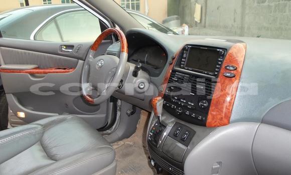 Acheter Import Voiture Toyota Sienna Gris à Ipokia, État d'Ogun Acheter Import Voiture Toyota Sienna Gris à Ipokia, État d'Ogun