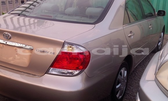 Acheter Occasion Voiture Toyota Camry Marron à Badagry, État de Lagos Acheter Occasion Voiture Toyota Camry Marron à Badagry, État de Lagos