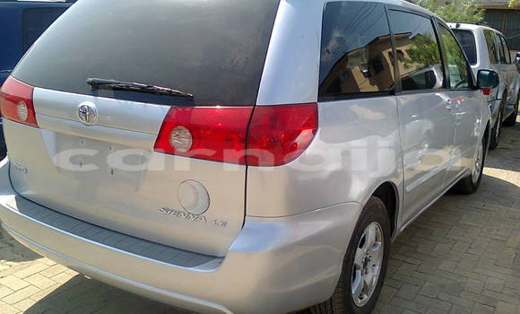 Acheter Occasion Voiture Toyota Sienna Gris à Badagry, État de Lagos Acheter Occasion Voiture Toyota Sienna Gris à Badagry, État de Lagos