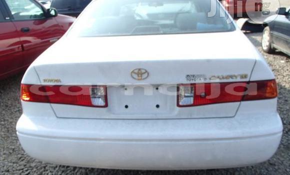 Acheter Import Voiture Toyota Camry Blanc à Ipokia, État d'Ogun Acheter Import Voiture Toyota Camry Blanc à Ipokia, État d'Ogun