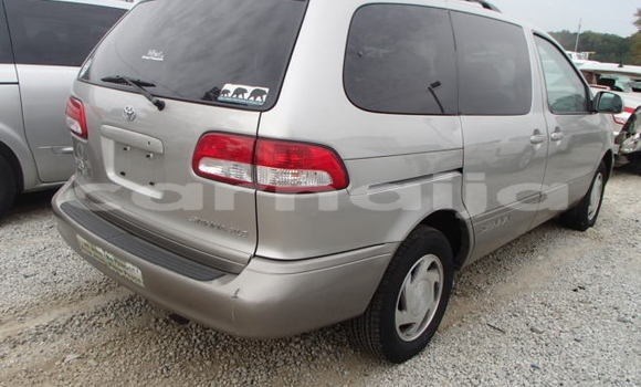 Acheter Neuf Voiture Toyota Sienna Gris à Lagos, État de Lagos Acheter Neuf Voiture Toyota Sienna Gris à Lagos, État de Lagos