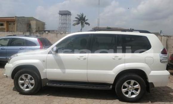 Acheter Neuf Voiture Toyota Prado Blanc à Lagos, État de Lagos Acheter Neuf Voiture Toyota Prado Blanc à Lagos, État de Lagos