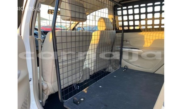 Buy Import Toyota Avanza White Car in Import - Dubai in Abia State Buy Import Toyota Avanza White Car in Import - Dubai in Abia State
