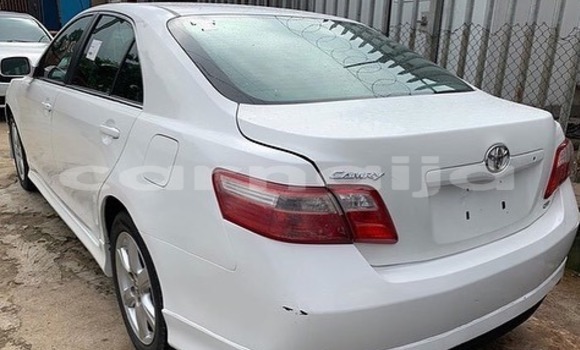 Buy Used Toyota Camry White Car in Lagos in Lagos State Buy Used Toyota Camry White Car in Lagos in Lagos State