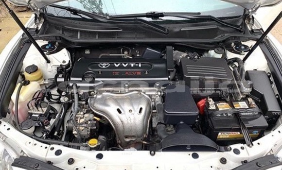 Buy Used Toyota Camry White Car in Lagos in Lagos State Buy Used Toyota Camry White Car in Lagos in Lagos State