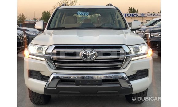 Buy Import Toyota Land Cruiser White Car in Import - Dubai in Abia State Buy Import Toyota Land Cruiser White Car in Import - Dubai in Abia State