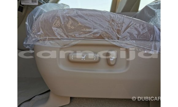 Acheter Import Voiture Toyota Land Cruiser Blanc à Import - Dubai, État d'Abia Acheter Import Voiture Toyota Land Cruiser Blanc à Import - Dubai, État d'Abia
