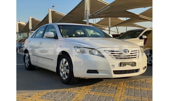 Acheter Import Voiture Toyota Camry Blanc à Import - Dubai, État d'Abia