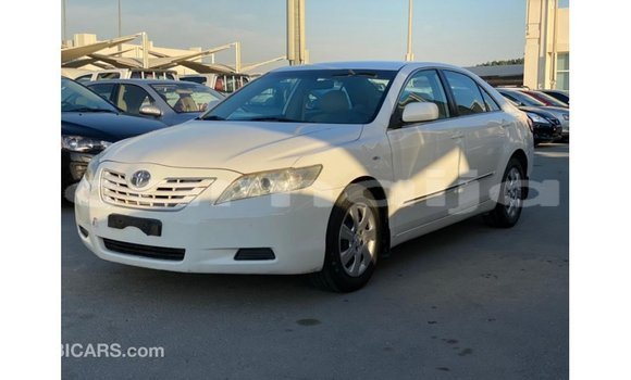 Buy Import Toyota Camry White Car in Import - Dubai in Abia State Buy Import Toyota Camry White Car in Import - Dubai in Abia State