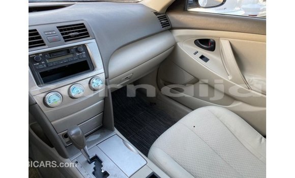 Buy Import Toyota Camry White Car in Import - Dubai in Abia State Buy Import Toyota Camry White Car in Import - Dubai in Abia State