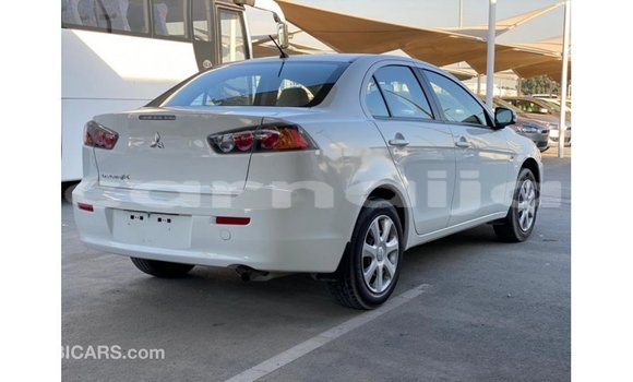 Buy Import Mitsubishi Lancer White Car in Import - Dubai in Abia State Buy Import Mitsubishi Lancer White Car in Import - Dubai in Abia State