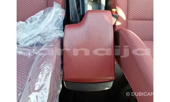 Acheter Import Voiture Toyota Hilux Blanc à Import - Dubai, État d'Abia Acheter Import Voiture Toyota Hilux Blanc à Import - Dubai, État d'Abia