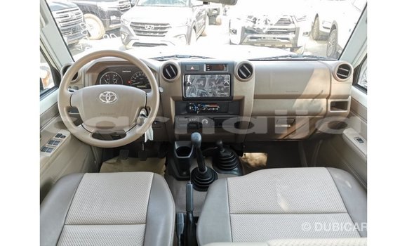 Buy Import Toyota Land Cruiser White Car in Import - Dubai in Abia State Buy Import Toyota Land Cruiser White Car in Import - Dubai in Abia State