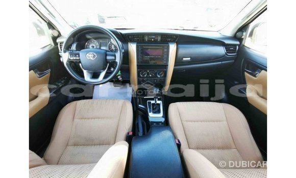 Acheter Import Voiture Toyota Fortuner Blanc à Import - Dubai, État d'Abia Acheter Import Voiture Toyota Fortuner Blanc à Import - Dubai, État d'Abia