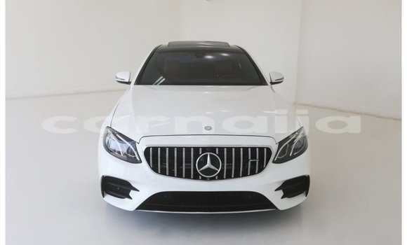 Buy Import Mercedes‒Benz 1117 White Truck in Import - Dubai in Abia State Buy Import Mercedes‒Benz 1117 White Truck in Import - Dubai in Abia State